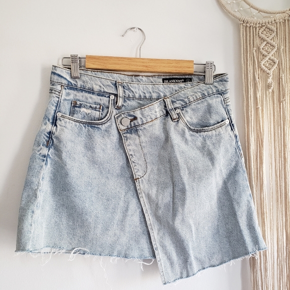 Blank NYC Acid Trip Asymmetrical Slanted Jean Denim Skirt Distressed 26 - Picture 6 of 15